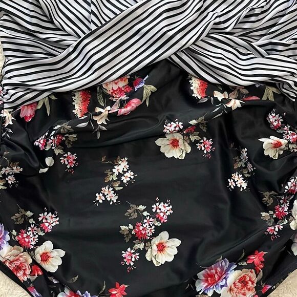 NEW Tummy Control Swimsuit - Picture 4 of 4